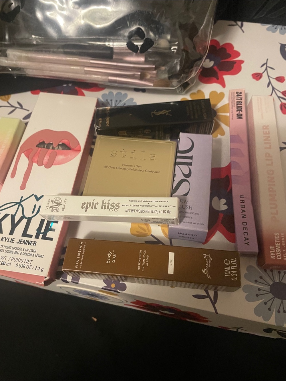 Cosmetic goodie bag with tote bag lot - Picture 11 of 17